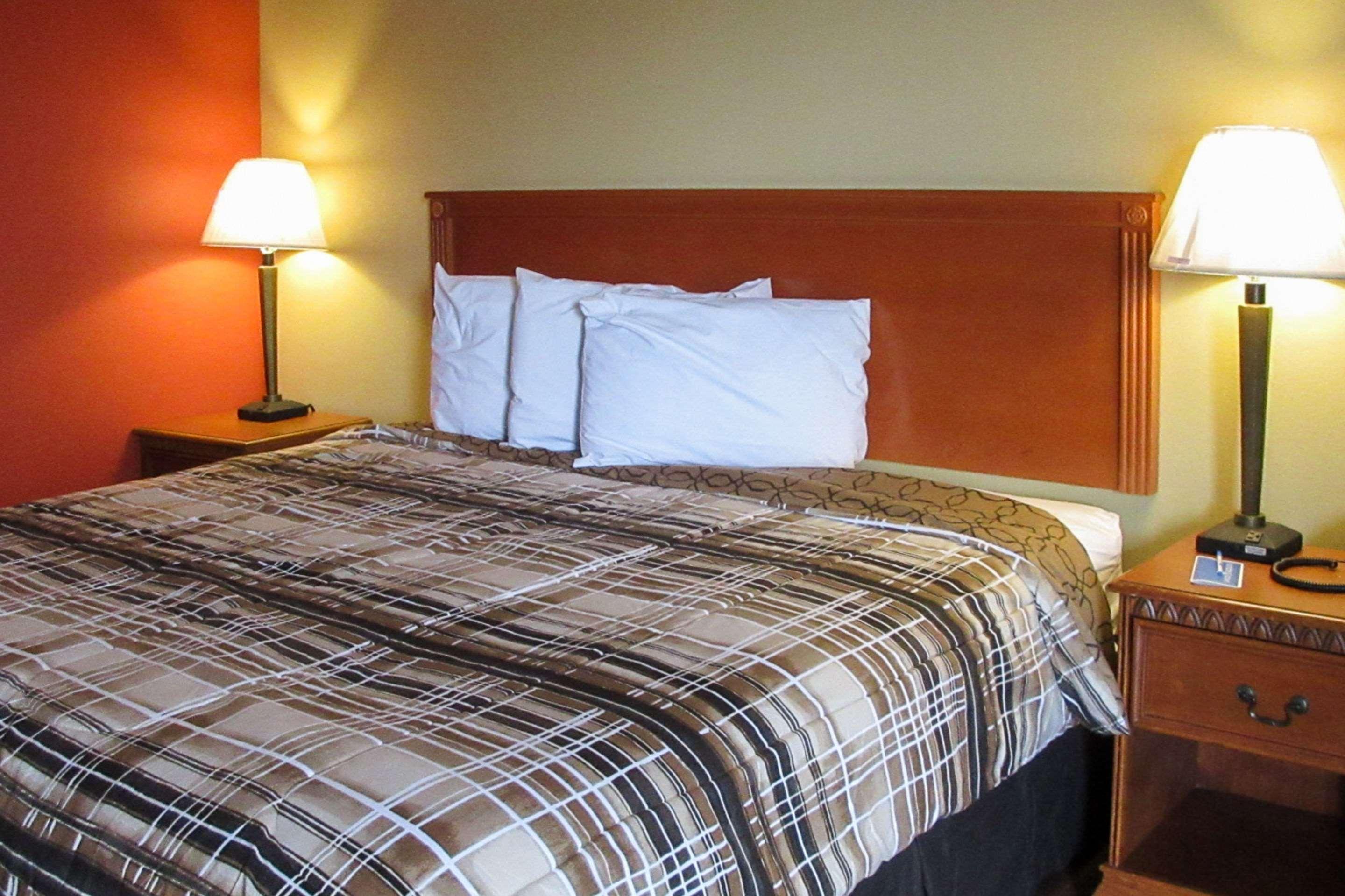 Rodeway Inn Murfreesboro Dış mekan fotoğraf